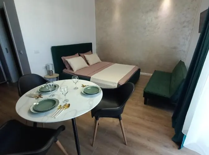 Apartament Garsoniera Panoramic *